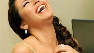 لقاء الخميسى توجه نصيحة لجمهورها: الضحكة بتداوى الوجع