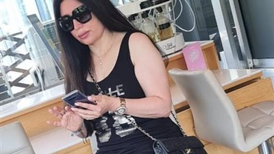 بالصور.. عبير صبرى تقضى إجازتها الصيفية فى لبنان