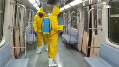 استمرار أعمال تعقيم وتطهير قطارات ومحطات مترو الأنفاق