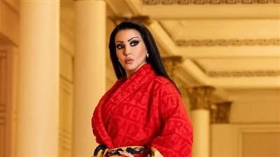 نجمة الترند.. أبرز إطلالات سمية الخشاب المثيرة للجدل