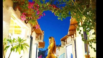 دوللى شاهين تحتفل بـ مليون متابع على ”انستجرام”