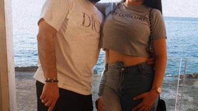 عبير صبرى بإطلالة صيفية رومانسية مع زوجها