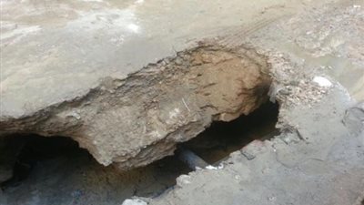 هبوط أرضى بشارع الهرم بسبب تسرب مياه