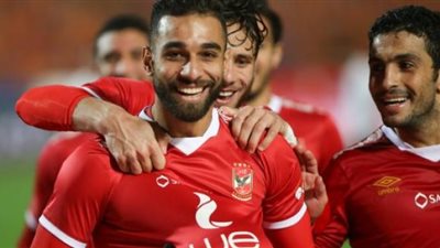 السولية يداعب قفشة..والأخير يرد :”في السوكة”
