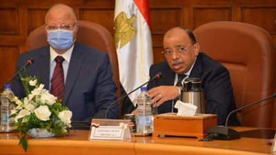 تفاصيل إجتماع وزير التنمية المحلية مع محافظ القاهرة ونوابه ورؤساء الأحياء