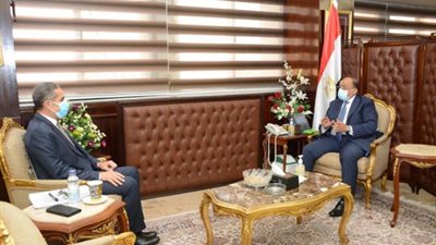 تفاصيل لقاء وزير التنمية المحلية ومحافظ الغربية