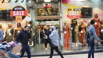 التخفيضات تصل إلى 40% .. الاوكازيون الصيفى يشهد مشاركة واسعة من المحالات