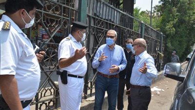 محافظ ومدير أمن القليوبية يقودان حملة بمحيط مترو أنفاق شبرا الخيمة