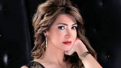 لقاء سويدان تحتفل بعيد ميلادها على المسرح.. اعرف الحكاية