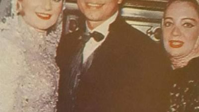 الذكريات الحلوة.. رانيا محمود ياسين ومحمد رياض في حفل زفافهما