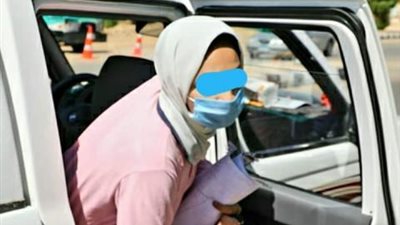 موقف إنساني لوكيل” التعليم” مع طالبة ”متوترة ”قبل الامتحان.. اعرف التفاصيل