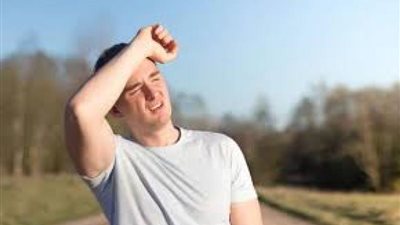 استشاري يوضح أضرار فصل الصيف على الحالة النفسية