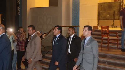 وزير الرياضة يحضر عزاء اللاعب الراحل أحمد رفعت بمسجد المشير