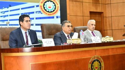 المحافظ الجديد للدقهلية يعقد أول اجتماع رسمي للمجلس التنفيذي