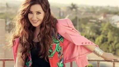 لطيفة تطرح ”الحياة سكرة ” ويتجاوز 20 مليون مشاهدة لألبوم ” مفيش ممنوع”