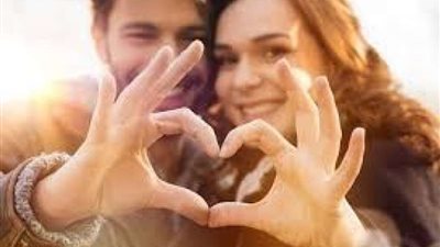 استشاري يوضح الحب خلال فترة الارتباط يختلف بعد الزواج