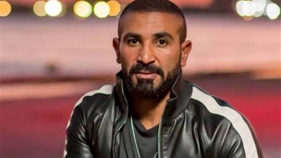 حتة خيط .. أحمد سعد يوضح موقفه من ارتداء الخلخال