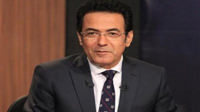 إصابة الإعلامي خيري رمضان بوعكة صحية مفاجئة قبل ظهوره ببرنامجه