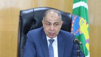 محافظ المنيا: إجراءات صارمة لمكافحة التلاعب بتعريفة التاكسي