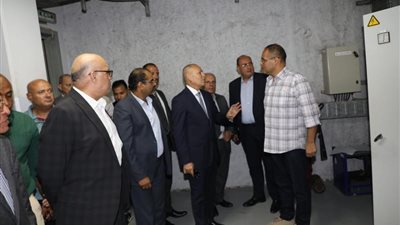 تفقد د. إبراهيم صابر محافظ القاهرة لنفقي الأزهر واستجابة لشكوى المواطنين في حي المعصرة