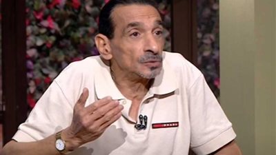 السحر السفلي أفسد حياته ويعيش وحيدًا مع الكلاب.. أسرار في حياة علاء عوض