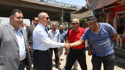 إزالة المخالفات العقارية في حي المقطم