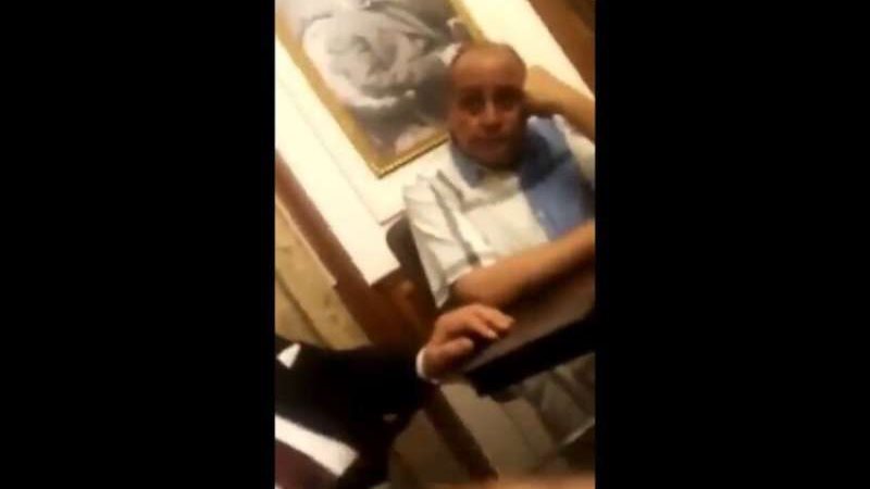 معتمدين على التبرعات