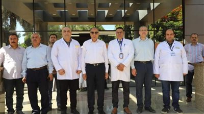 محافظ المنيا يوجه بتوفير أدوية السكر خلال جولة في مستشفى ديرمواس