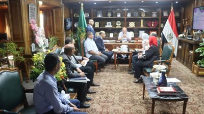 محافظ القليوبية ورئيس شركة غازتك يبحثان إنشاء محطات غاز طبيعي جديدة لتعزيز استخدام الوقود البديل والحفاظ على البيئة