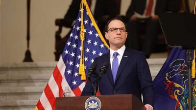 جوش شابيرو.. معلومات عن المرشح المحتمل لـ منصب نائب الرئيس الأمريكي