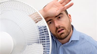 ماهى تأثيرات الجلوس أمام المروحة لساعات طويلة على الجسم؟