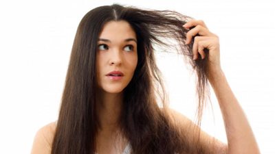 خبير يقدم طرق لترطيب الشعر لتجنب تلفه.. أبرزها استخدام  جوز الهند