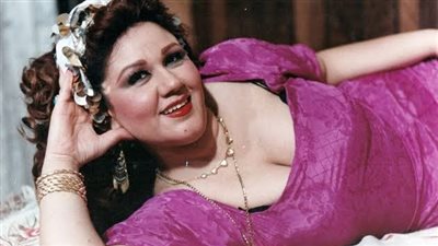 حياة هياتم.. السرطان أنهي حياتها وحكايتها مع أحد رجال مبارك 