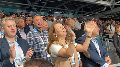 الخطيب ووزير الرياضة يؤازران منتخب اليد بعد الفوز على المجر بأولمبياد باريس 2024