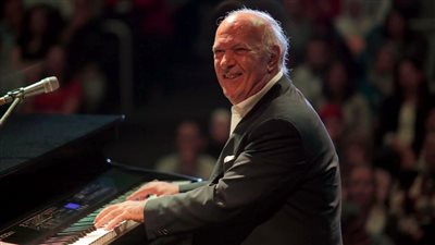 عمر خيرت ..حفل 