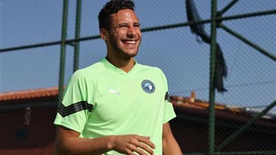 بيراميدز يقترب من تجديد عقد رمضان صبحي بعد انتهاء أزمته