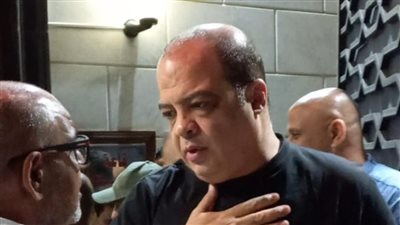 غاب النجوم وحضر شريف باهر.. حضور محدود في عزاء الراحل محمد نصر 