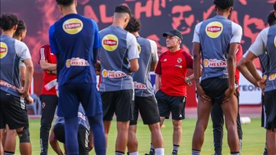 الأهلي يختتم تدريباته استعدادا لمواجهة البنك الأهلي.. وأفشة يعتذر