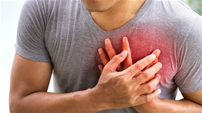 التوتر والخوف أبرزها.. تعرف على أسباب زيادة معدلات خفقان القلب بشكل مفاجئ