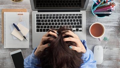 اليوجا والتمدد.. عادات بسيطة لتعزيز مستويات الطاقة طوال اليوم