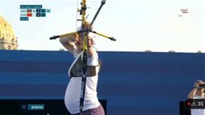 على طريقة البطلة ندى حافظ لاعبة أذربيجان تتفوق على نظيرتها أثناء حملها 