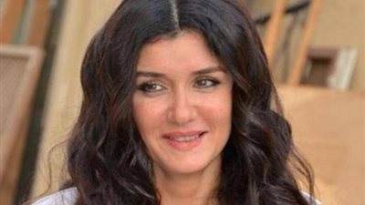 غادة عادل توقف تصوير أحدث أعمالها الفنية.. فما القصة؟