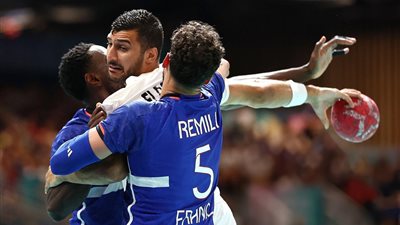 منتخب اليد يتعادل أمام فرنسا بنتيجة 26-26 في أولمبياد باريس