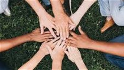 خبيرة تقدم طرق لتكوين علاقة صداقة جيدة.. أبرزها الاستماع الفعال