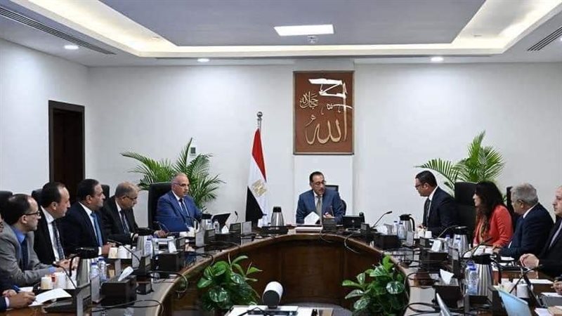 حلولًا جذرية لمشكلة
