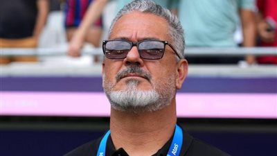 ميكالي يكشف عن طموحاته مع الأولمبي قبل مواجهة فرنسا في نصف الأولمبياد