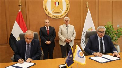 تفاصيل بروتوكول تعاون بين الأعلى للجامعات وهيئة الدواء لتدريب الصيادلة (صور)