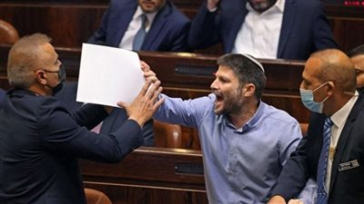 وزير المالية الإسرائيلي : يجب على إسرائيل اغتيال نصر الله