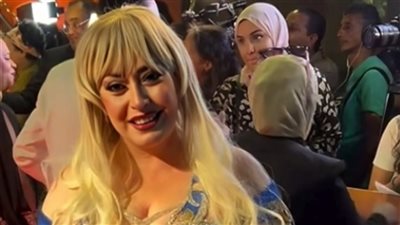 إطلالات هند عاكف المثيرة للجدل وتعليقها المستفز.. اعرف الحكاية 