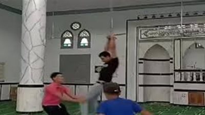 قوات الأمن تكشف حقيقة فيديو لهو شابين بـداخل أحد مساجد الدقهلية  